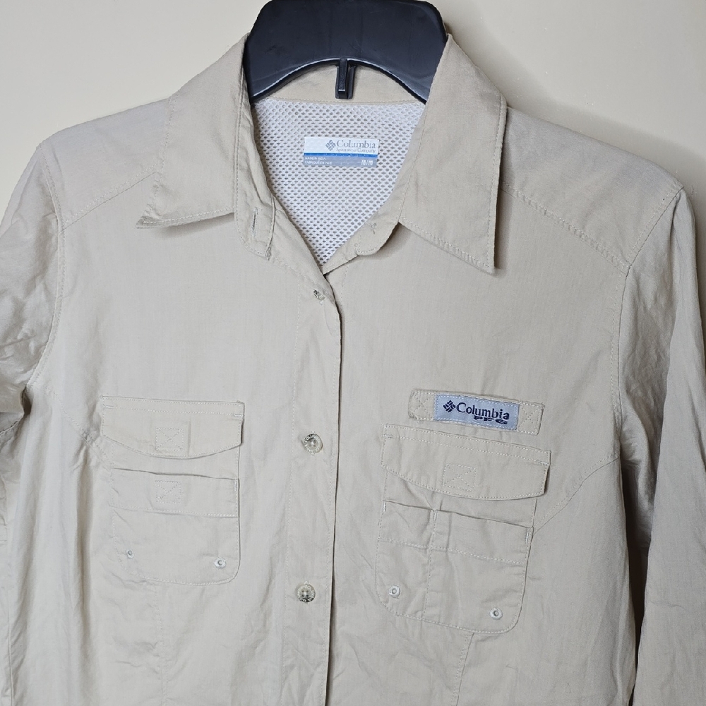 Columbia Men's Beige Button-Down Casual Shirt